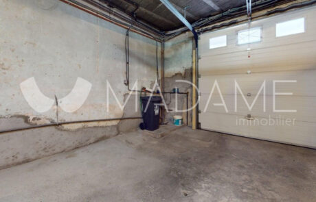 Filigramme MADAME Immobilier blanc – Voiron 18